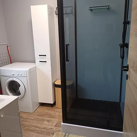 L'evasion Thudinienne, Et Nyaraló Thuin